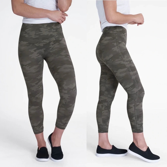 Spanx Green Camo Look At Me Now Seamless 7/8 Tight Leggings Women's Size Small - Picture 1 of 11